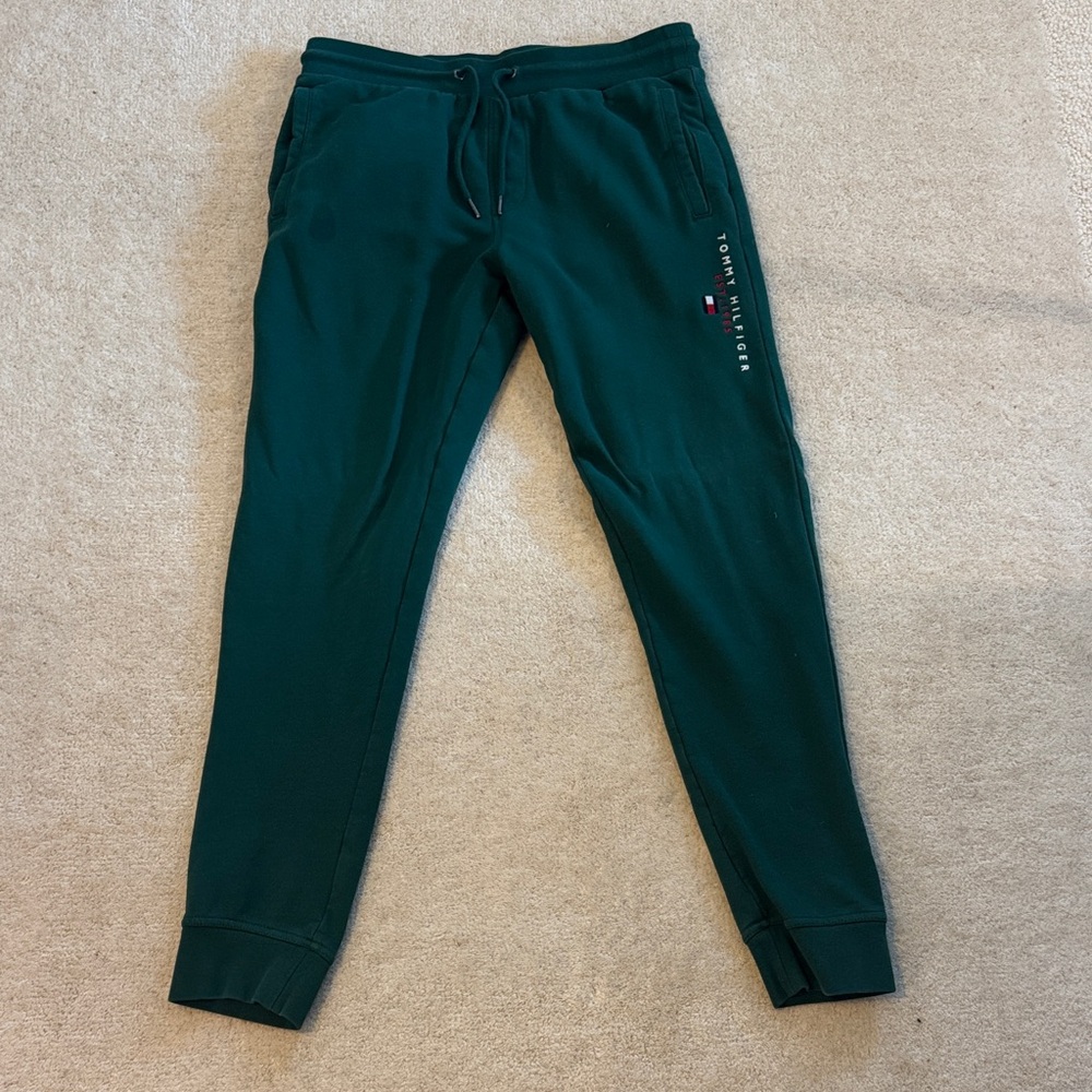 Tommy Hilfiger men’s Olive Green sweatpants size medium